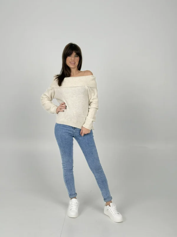 Maglioncino Off Shoulders - immagine 3