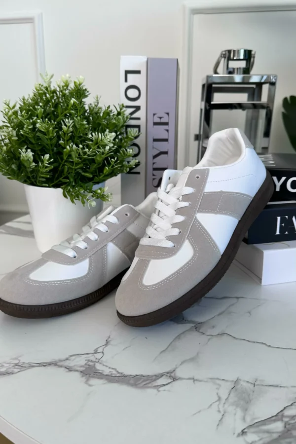 Sneakers Gory