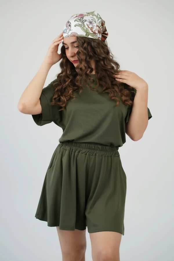 Completo T-Shirt + Shorts con Bandana - immagine 19