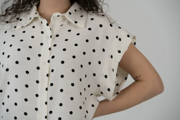 Camicetta Nelly a Pois - immagine 2