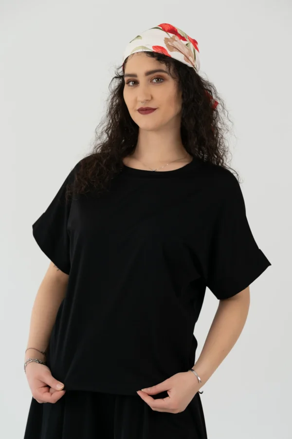 Completo T-Shirt + Shorts con Bandana - immagine 12