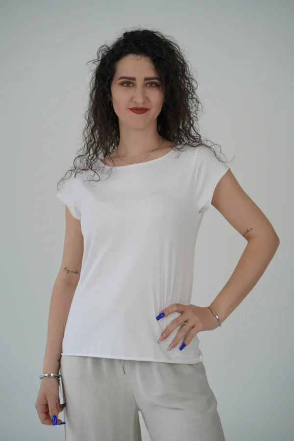 T-Shirt Basica Taglio Vivo - immagine 11