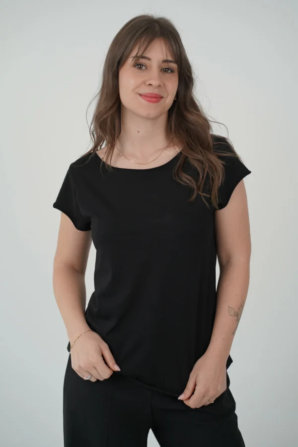 T-Shirt Basica Taglio Vivo - immagine 8