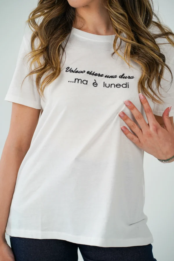 T-Shirt Volevo essere una Dura - immagine 2