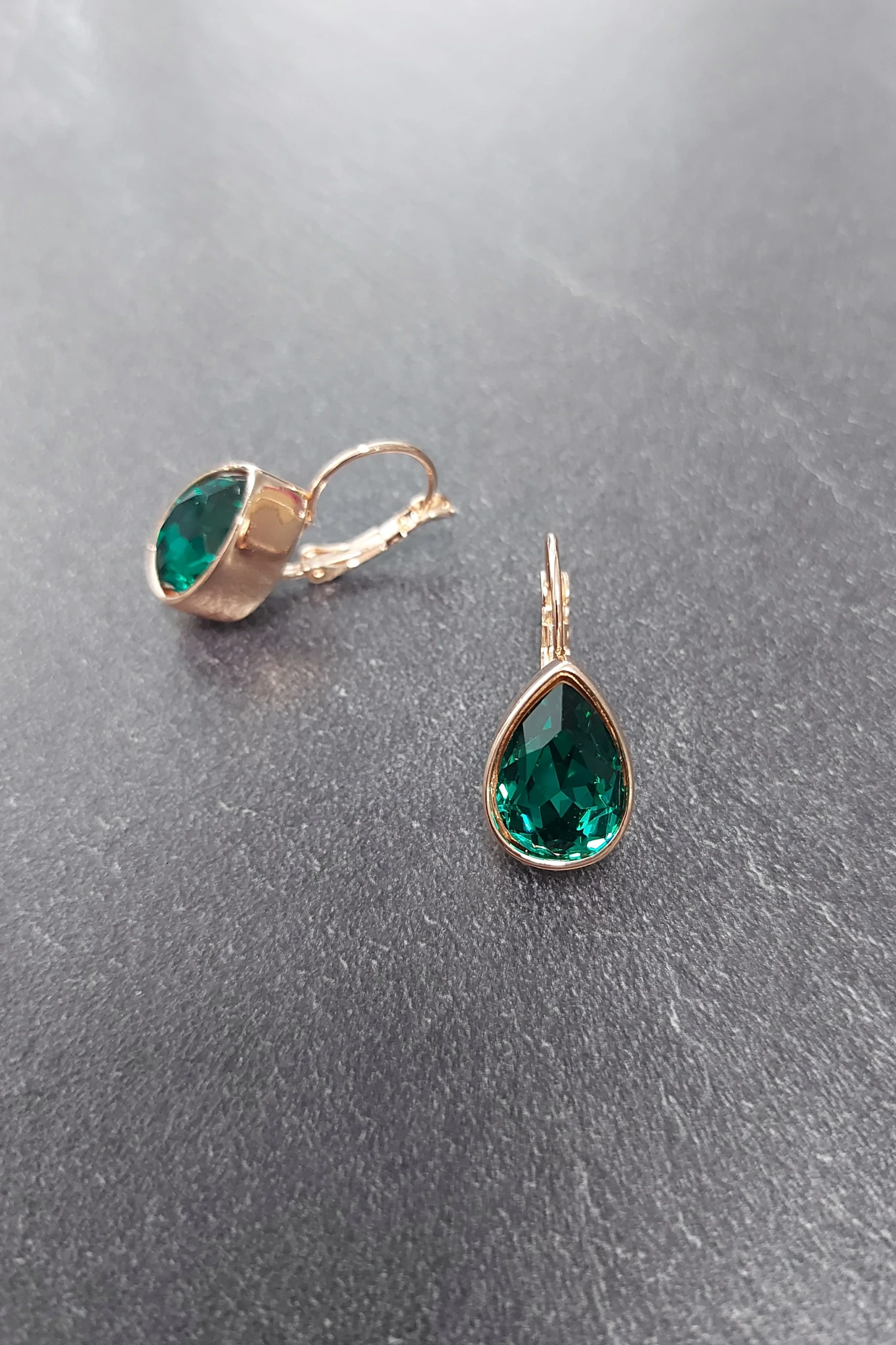 Orecchini Hot Diamonds Tender A Tripla Goccia In Argento 925 Con Topazi Bianchi E Diamante