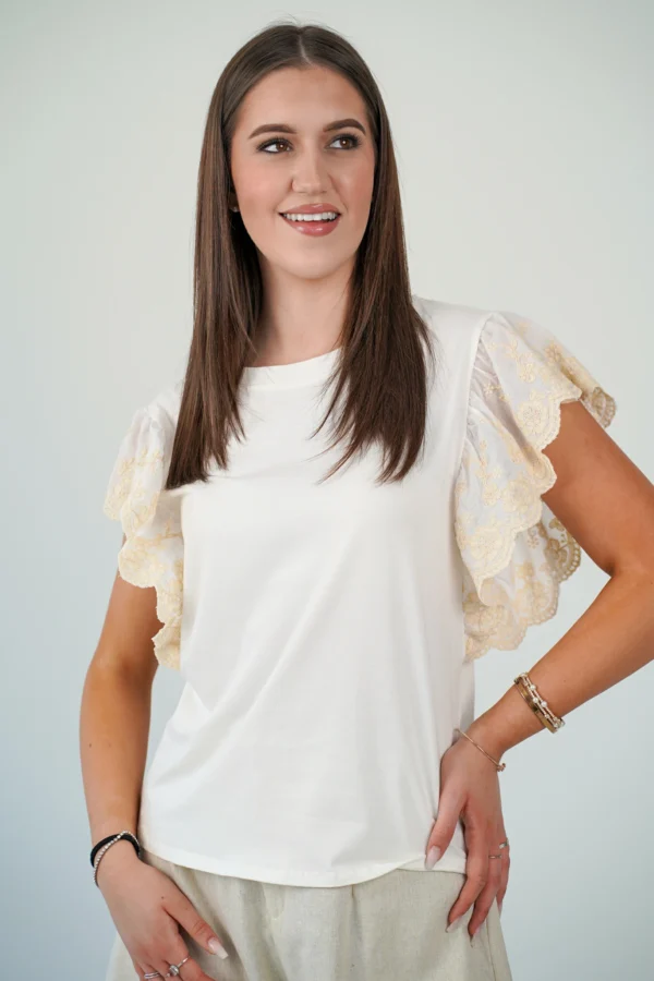 T-Shirt Manichetta Ricamata - immagine 3