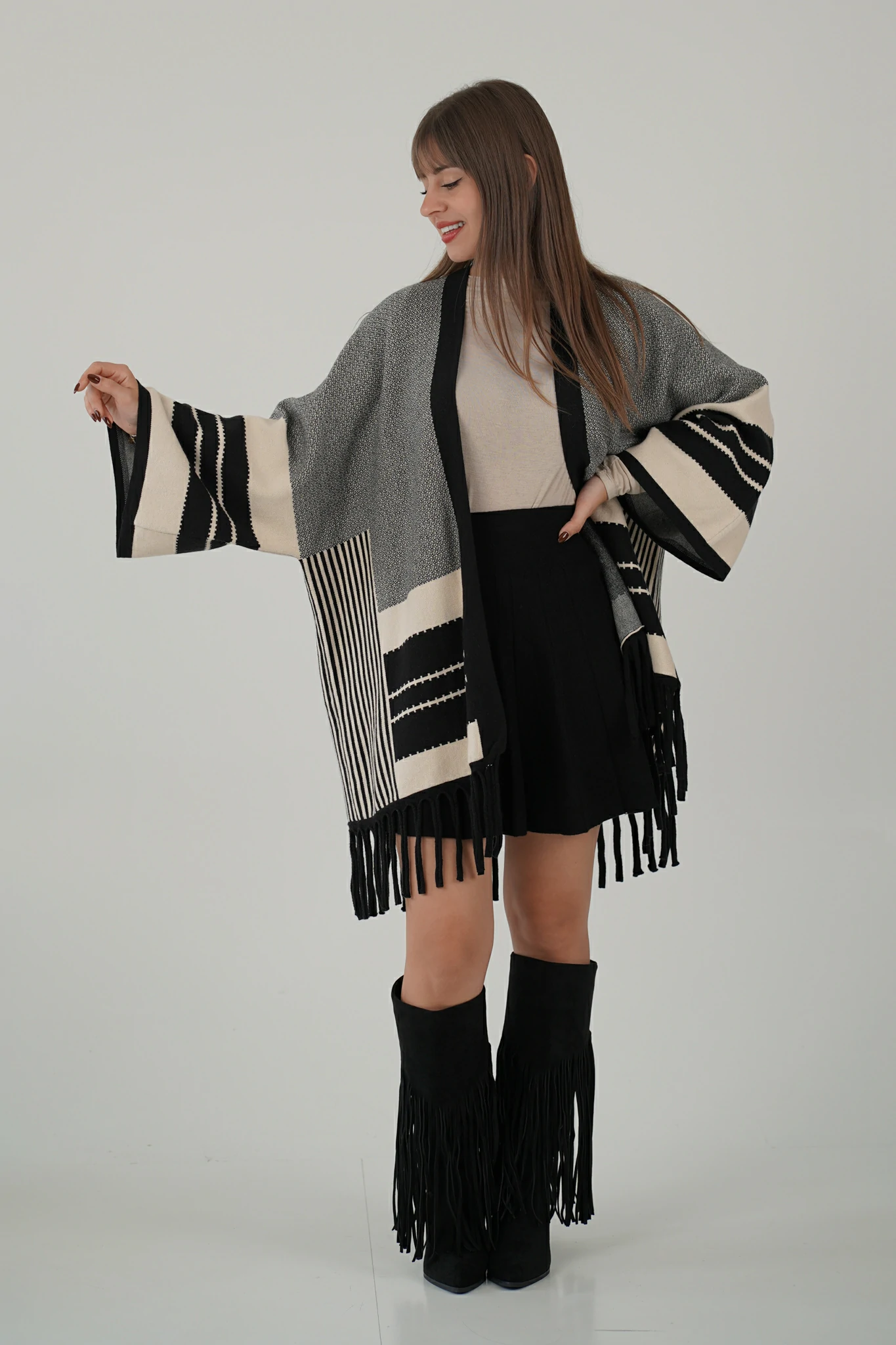 Cardigan Lungo con Frange - immagine 9