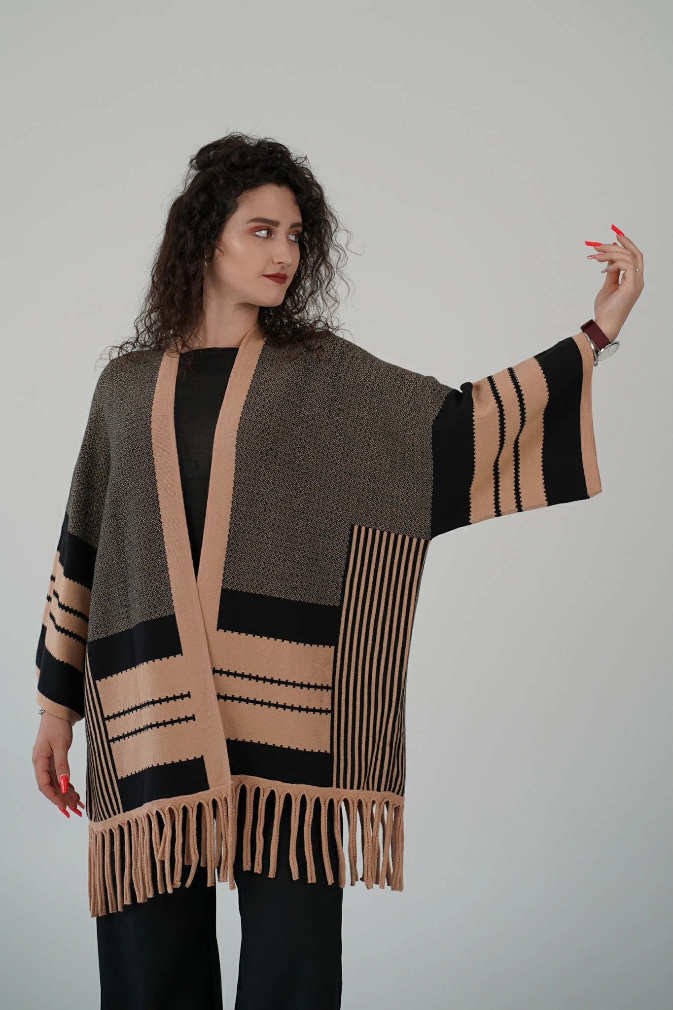 Cardigan Lungo con Frange - immagine 13