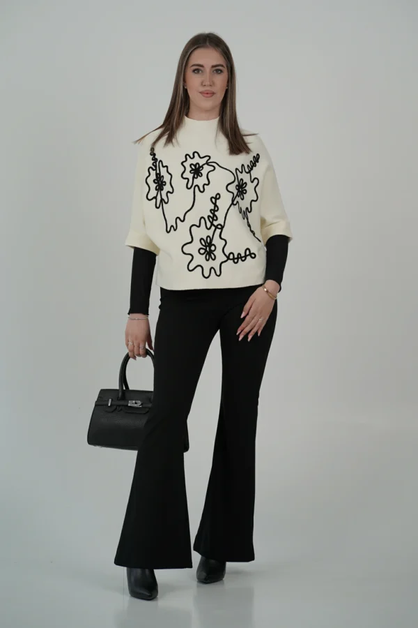 Maglia Fiori Ricamati - immagine 3