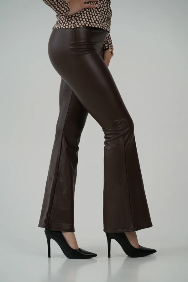 Pantalone Ecopelle a Zampa - immagine 7