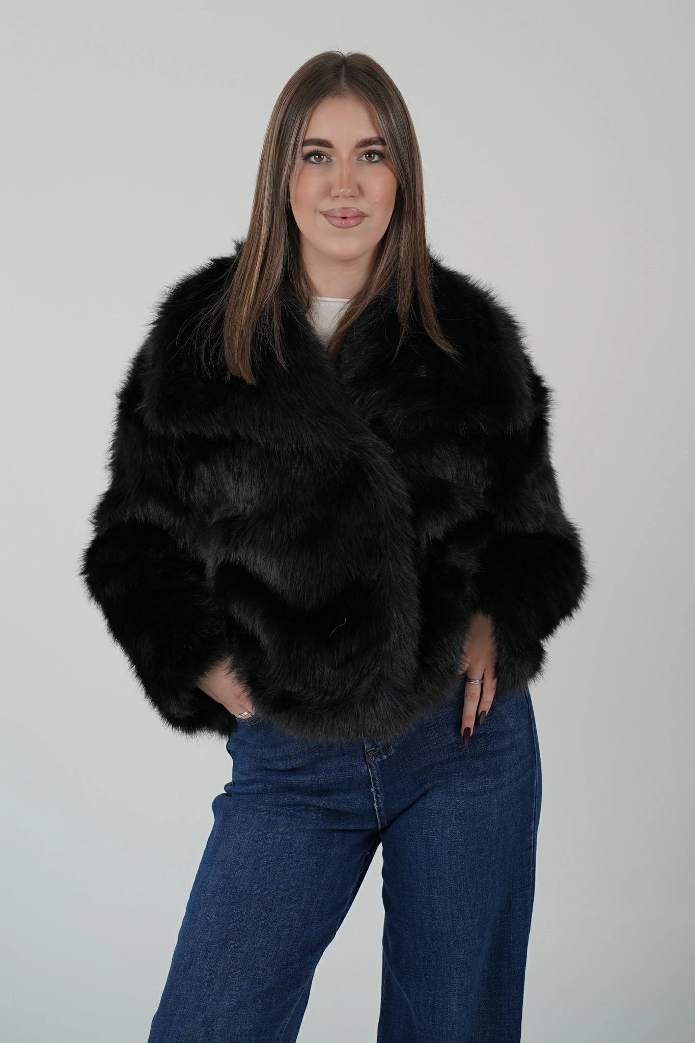 Pelliccia con Collo Ampio - immagine 16