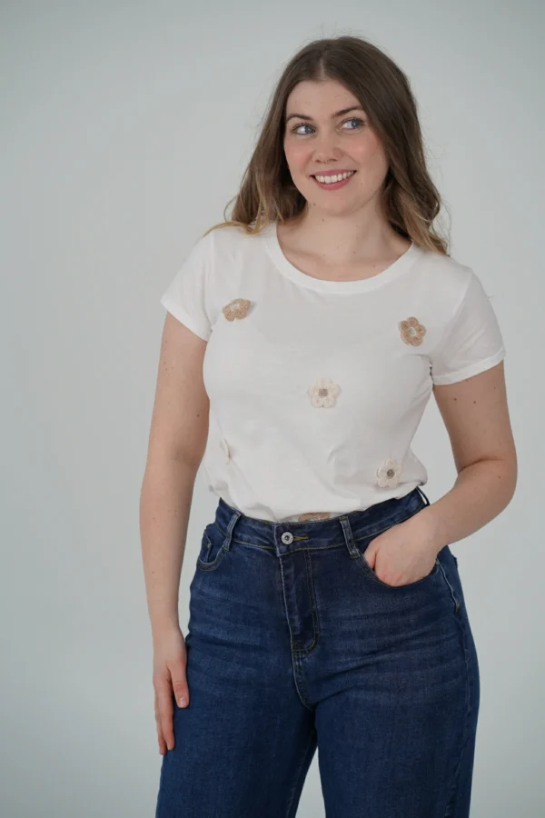 T-Shirt Fiorellini Ricamati