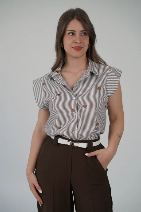 Camicia Righe e Cuori Ricamati