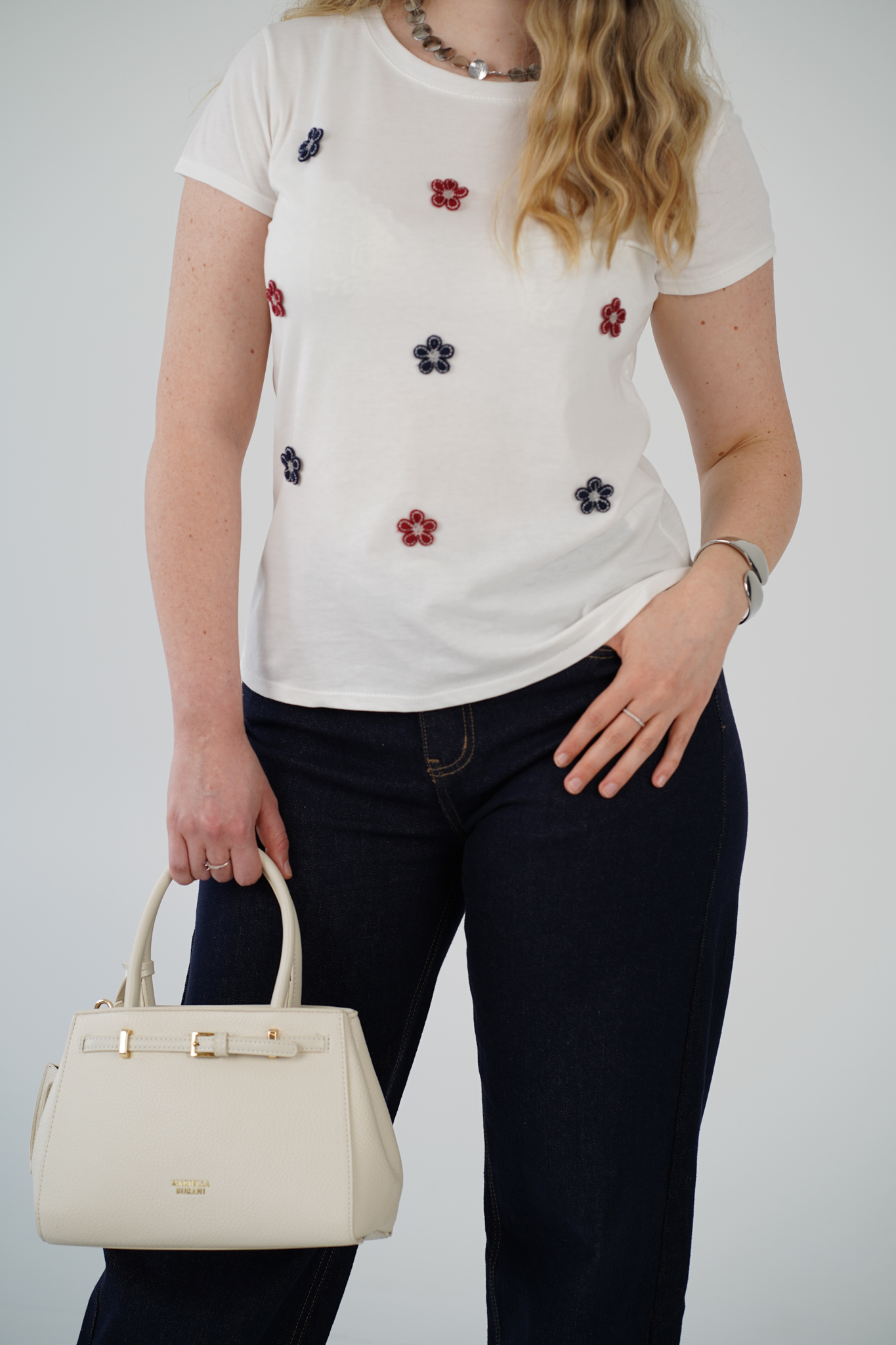 T-Shirt Daisy Fiori Blu e Bordeaux - immagine 5