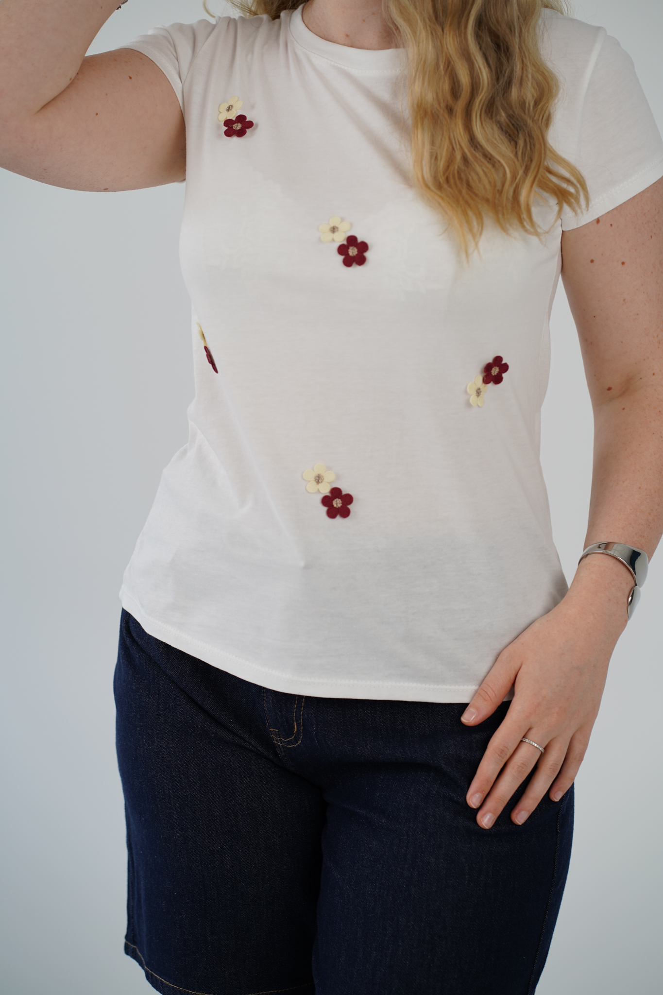 T-Shirt Margherita🌼 - immagine 4