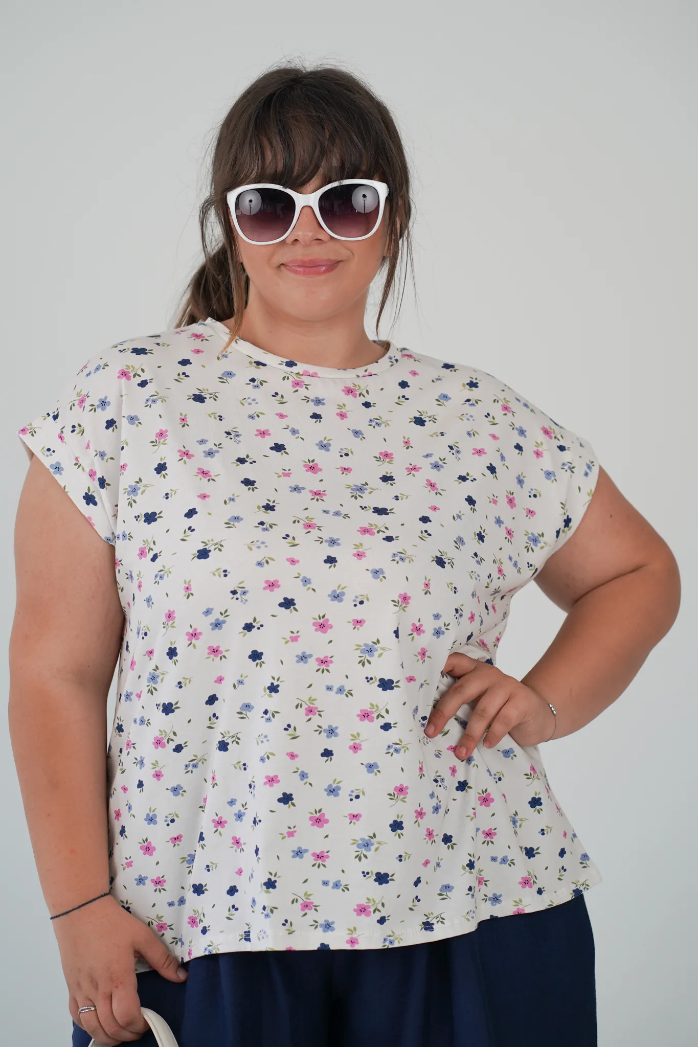 T-Shirt Karen Curvy - immagine 3